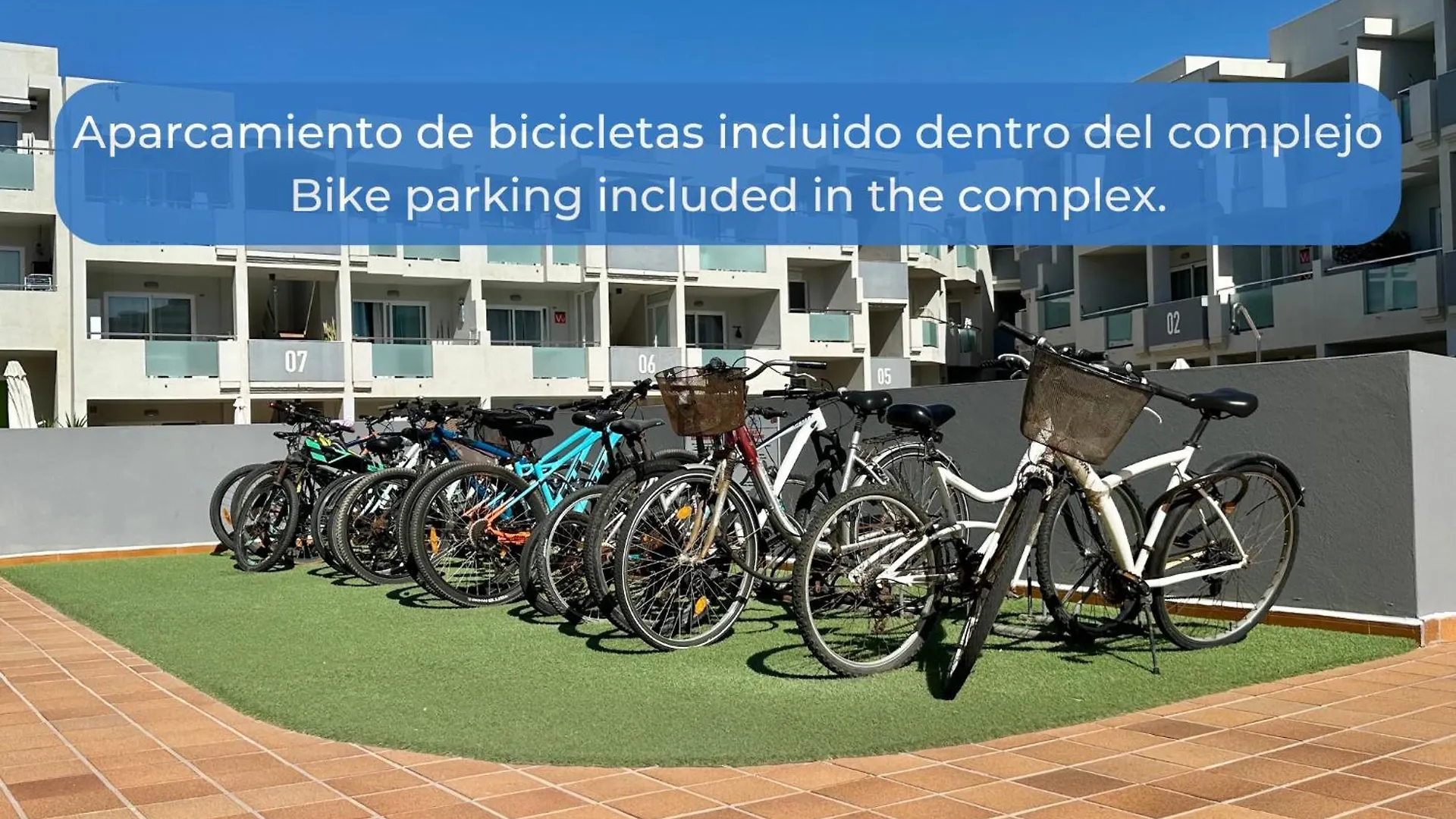 Tutti Frutti Con Piscina, Terraza Soleada Privada, Primera Planta Y Wi-Fi Corralejo